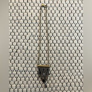 Banana Republic Pendant Neclace